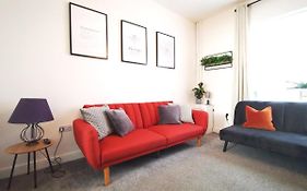 The Mellor - Holiday Home With Free Parking 15 Minutes To Manchester City Centre & Coop Live Arena